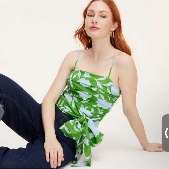 NWT Kate spade Green and White Floral Women's Top, wrap bottom size XS. Ptp 17 - Picture 3 of 7